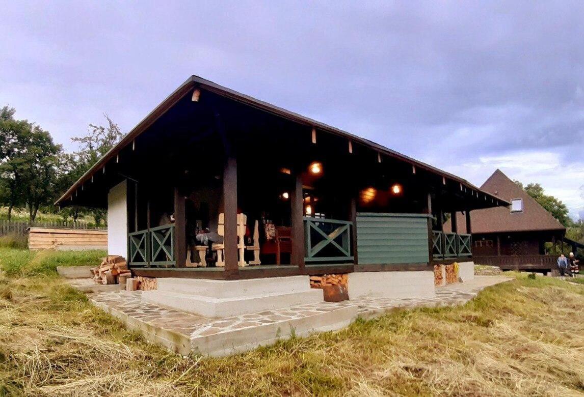 Садиба Остра Shcherbovets Extérieur photo